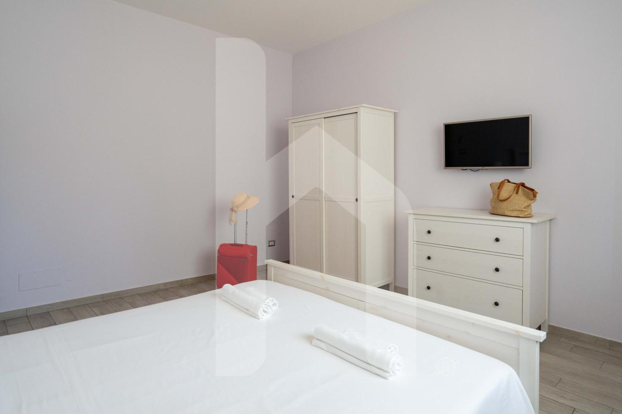 Homiday - Residenza D'Annunzio Appartement Pineto Buitenkant foto